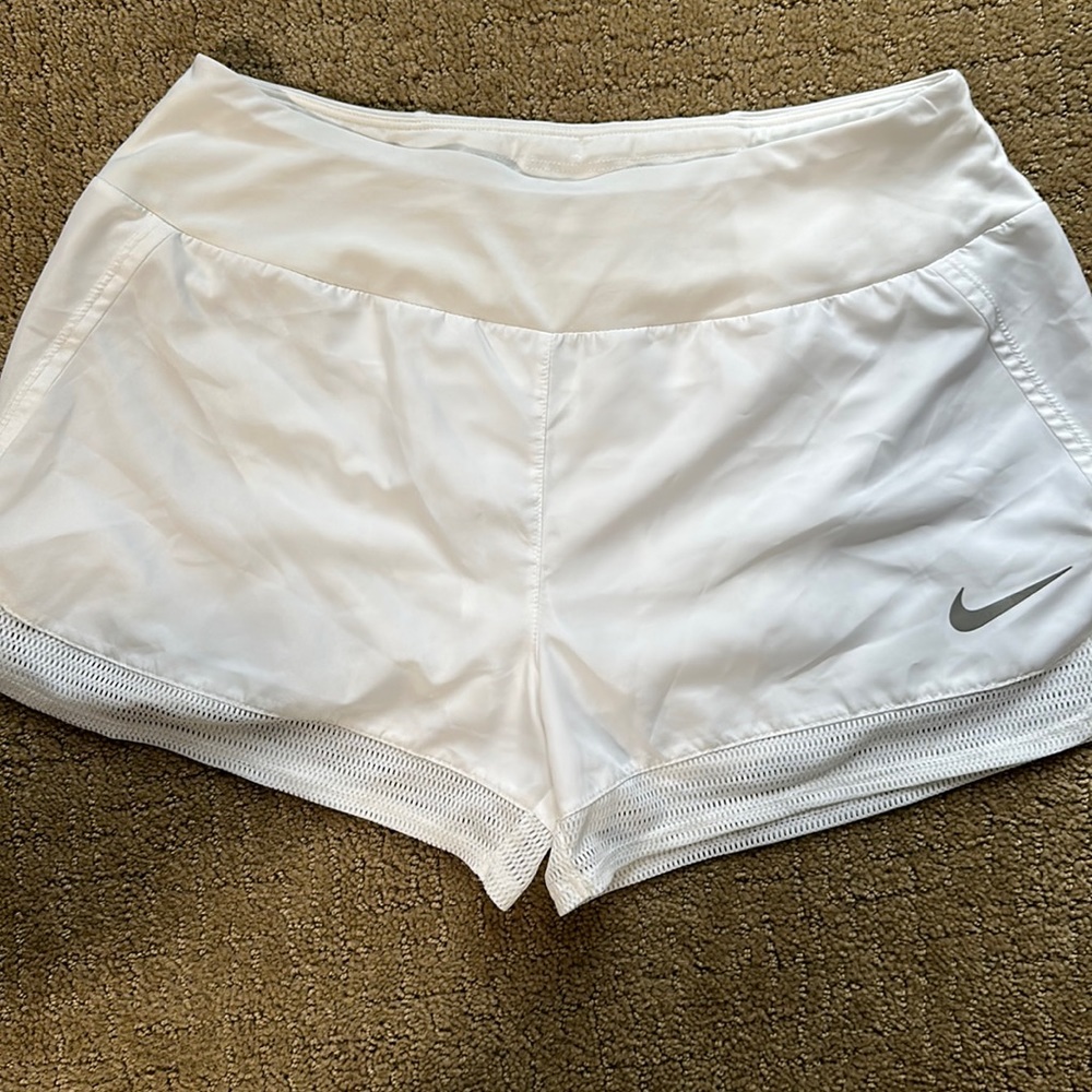 White DryFit Nike